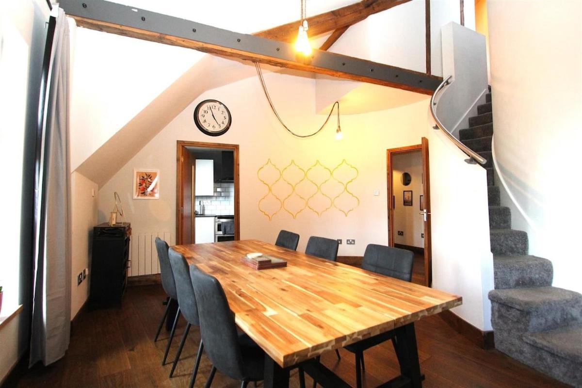 Large New-York Style Apartment In City Centre Leeds  Exterior photo